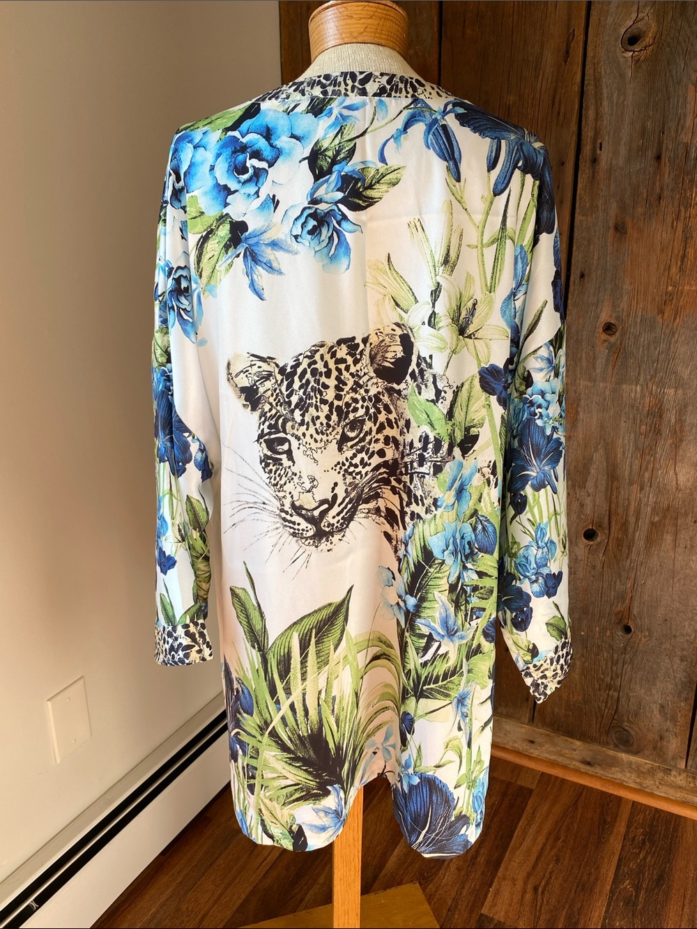 Chico’s leopard/cheetah floral palm leaves silky open front kimono Sz L/Xl